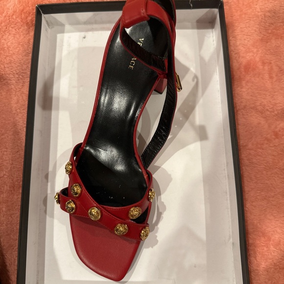 VERSACE SANDALS 👡 WOMEN LEATHER RED DARK RED - Picture 3 of 11